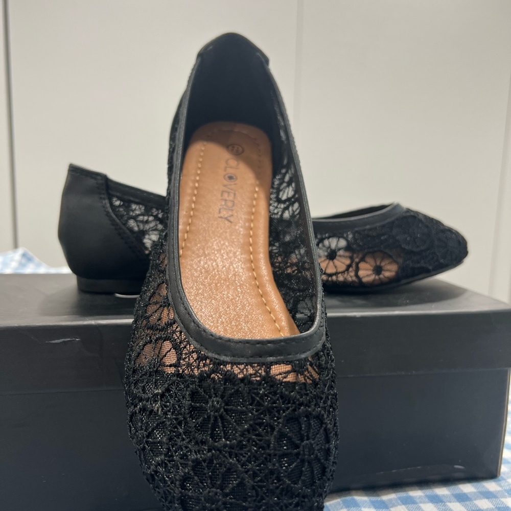 New in Box Black Lace Flats Rounded Toe-CLOVERLY-7.5M Lace ballet slipper